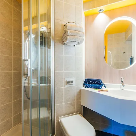 Ibis Styles Antibes Hotel Exterior photo